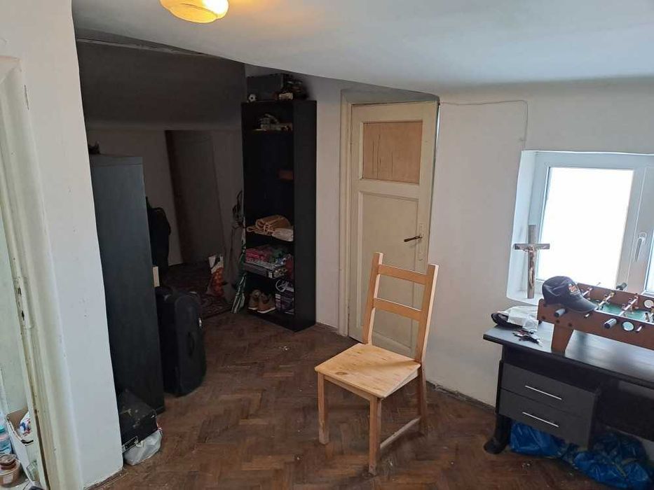 Vand apartament mansarda Piata Unirii 2+1 camere
