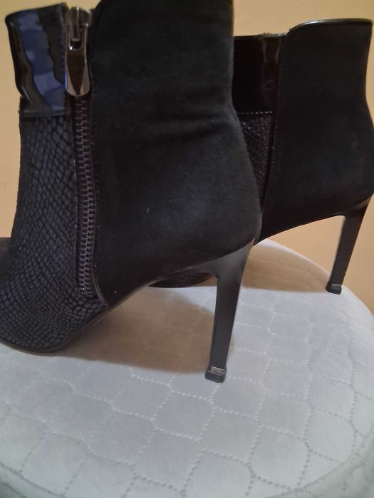 Боти от ест.кожа и лак