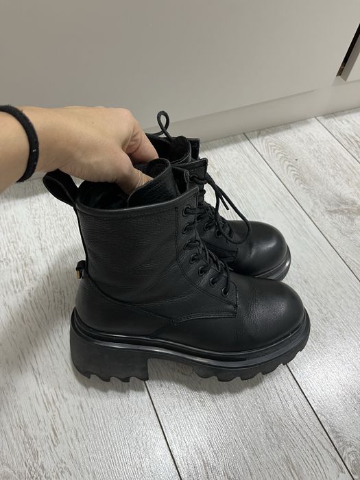 Зимние сапоги женские кожаные