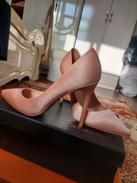 Model Basconi razmer 37