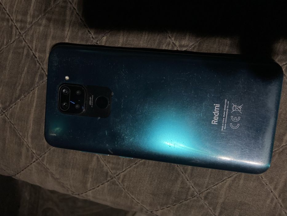 Срочно продам redmi note 9 4/128
