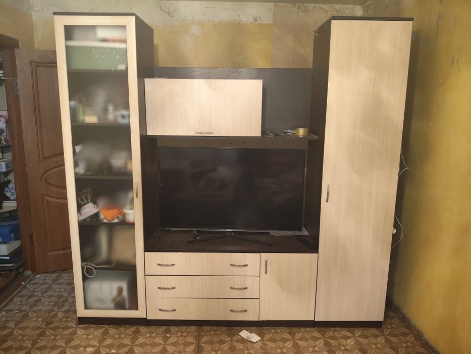 Продам прихожку, шкаф и стенку