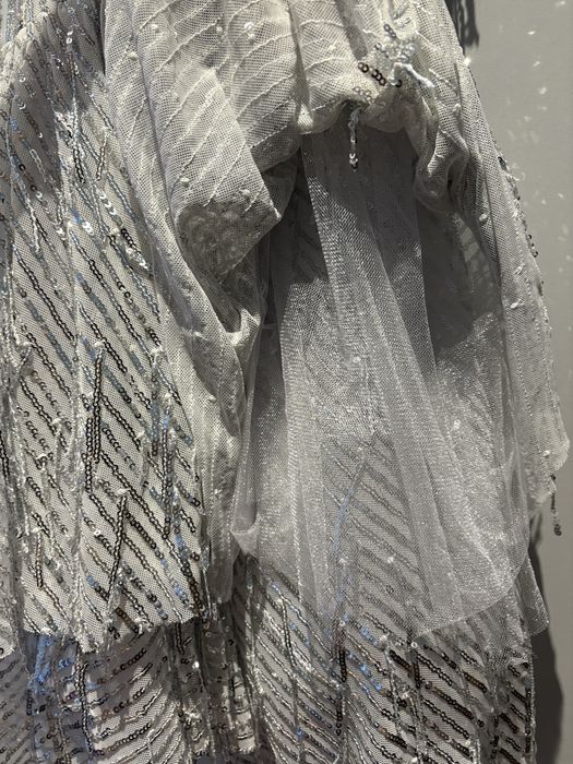 официална рокля с пайети