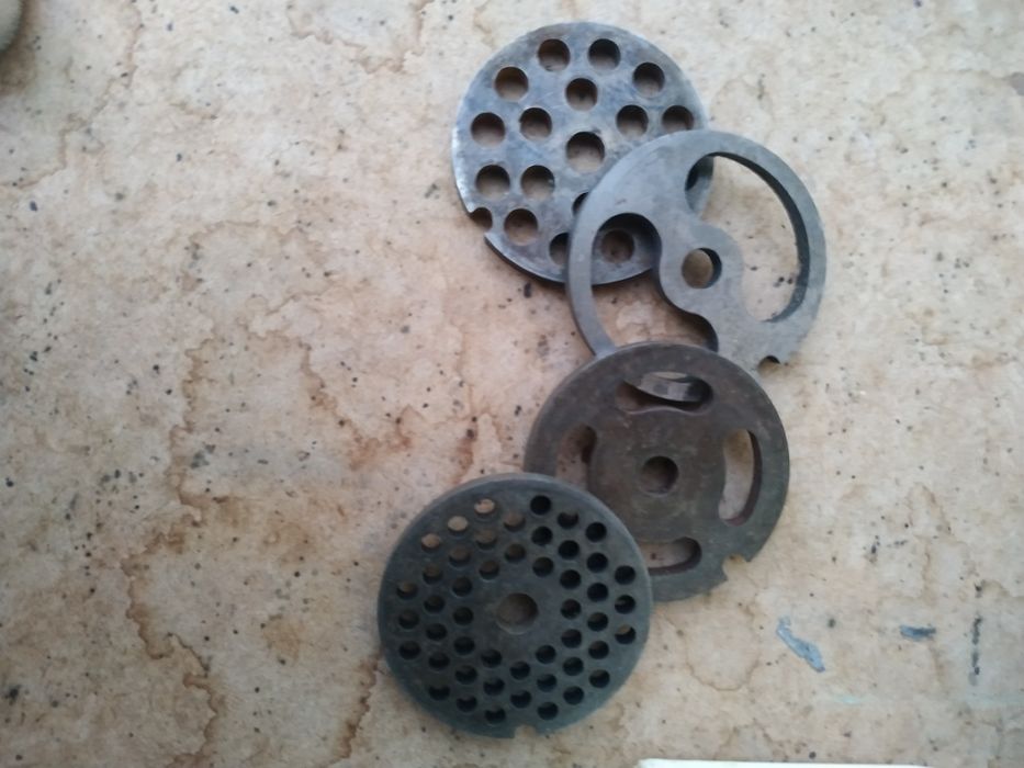 Электромясорубка, советская, требуется ремонт, двигатель рабочий