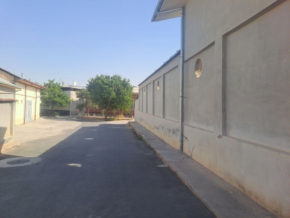 elitniy mahallada yer sotiladi