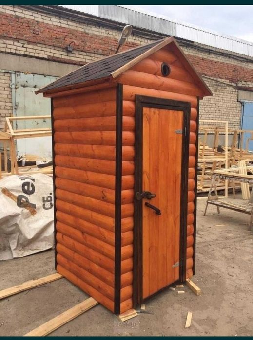 Уличный туалет для дачи