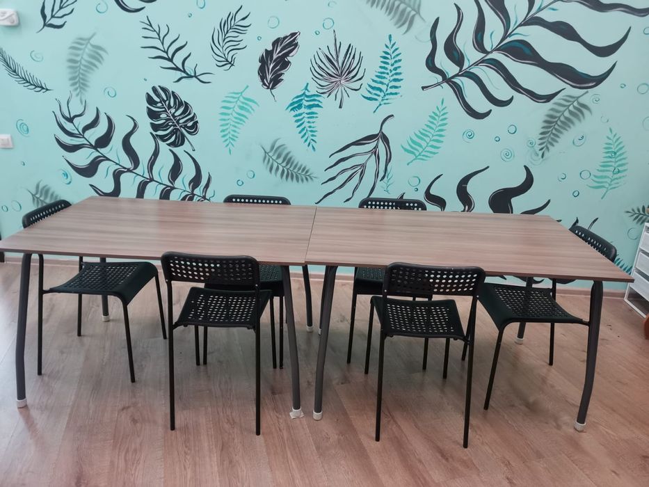 Продам стол в отличном состоянии для офиса и дома.