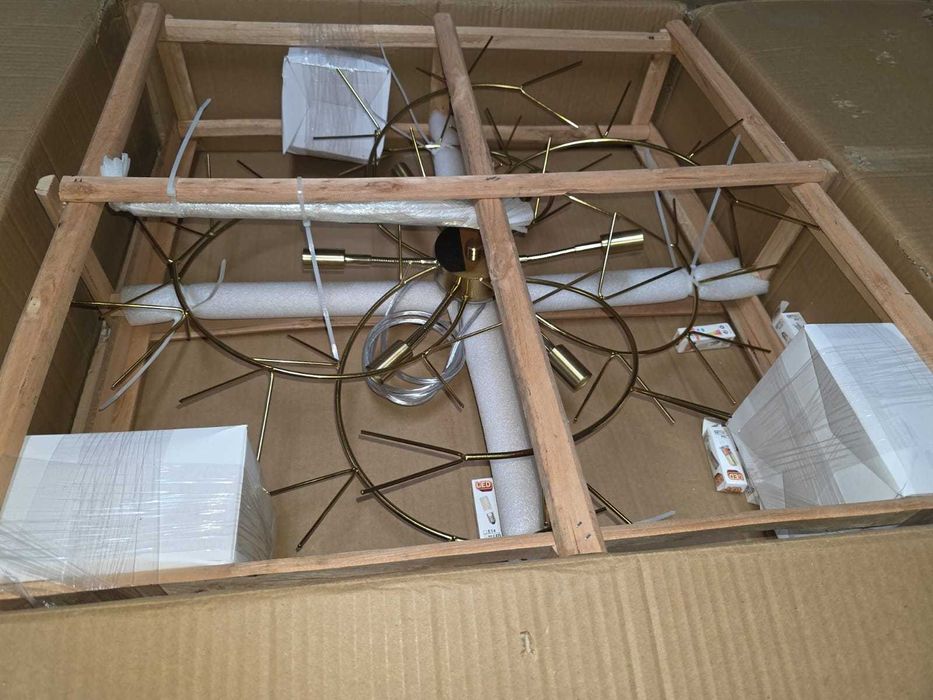 Lustra eleganta pentru living, cu frunze de Ginkgo din acril, 8 brate