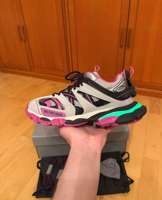 Balenciaga track