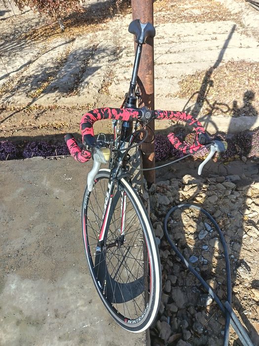 Trek made in usa Velosiped sotiladi xamma joyi radnoy ochilmagan