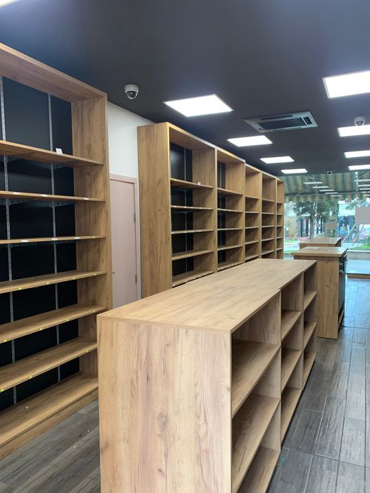 Цялостно оборудване за магазин- стелажи в 3 размера и щанд/каса