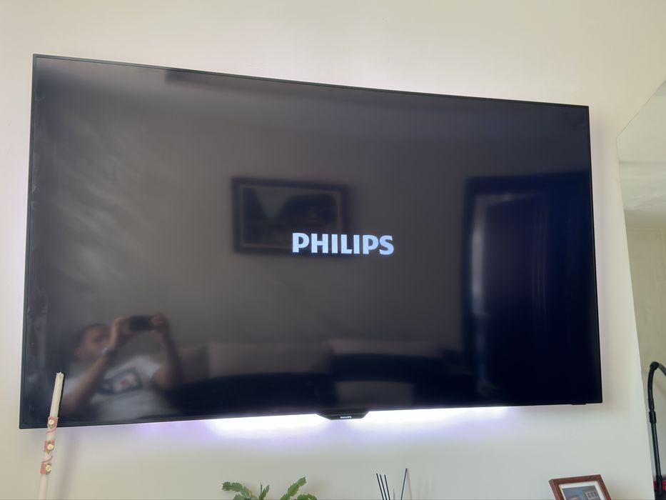 Philips 65” Ambient Smart 3D 4к