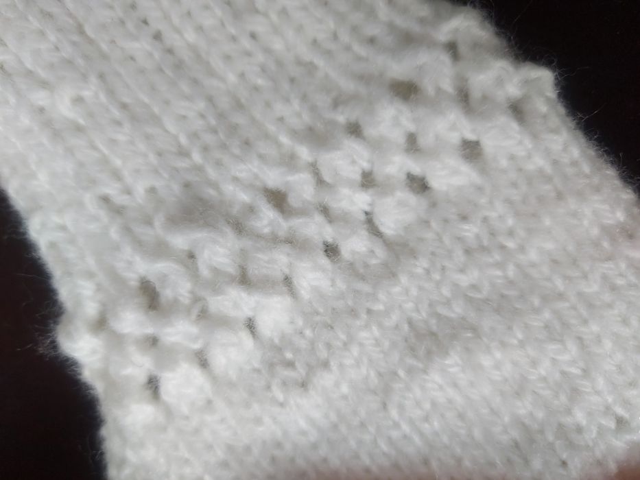 Варежки женские , продам