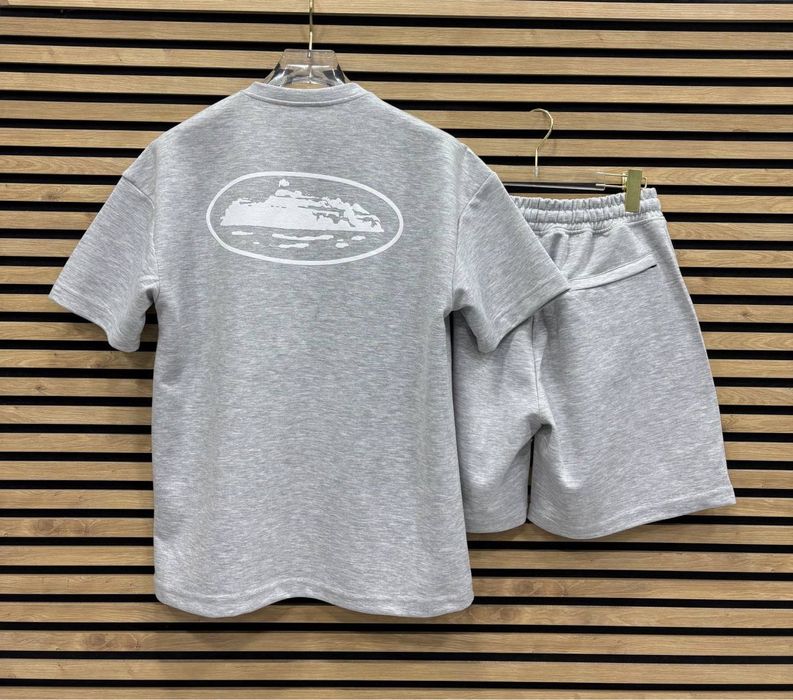 Ново! Corteiz / Essentials / Syna World / Denim Tears / Nike Tech Fleece / Sp5der / Stussy / Trapstar Летни Екипи Комплекти