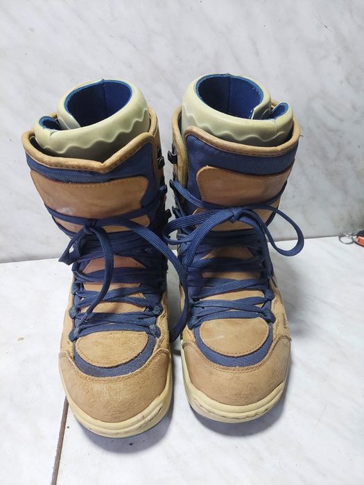 Boots buti 18 placa snowboard  Burton  mărimea  37-38 (24,5 cm)