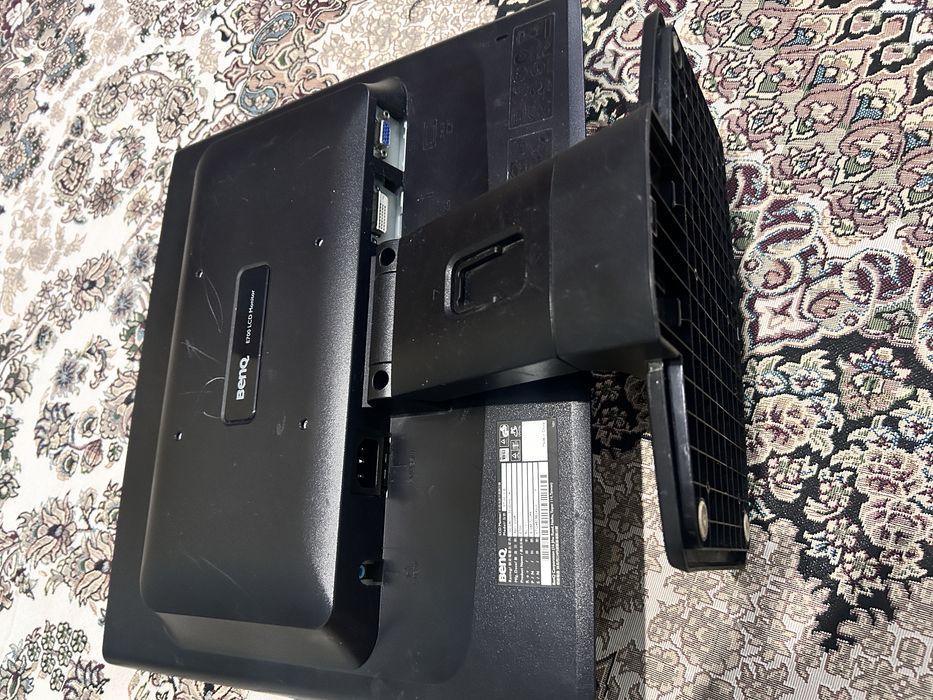 Мониторлар Samung and Benq