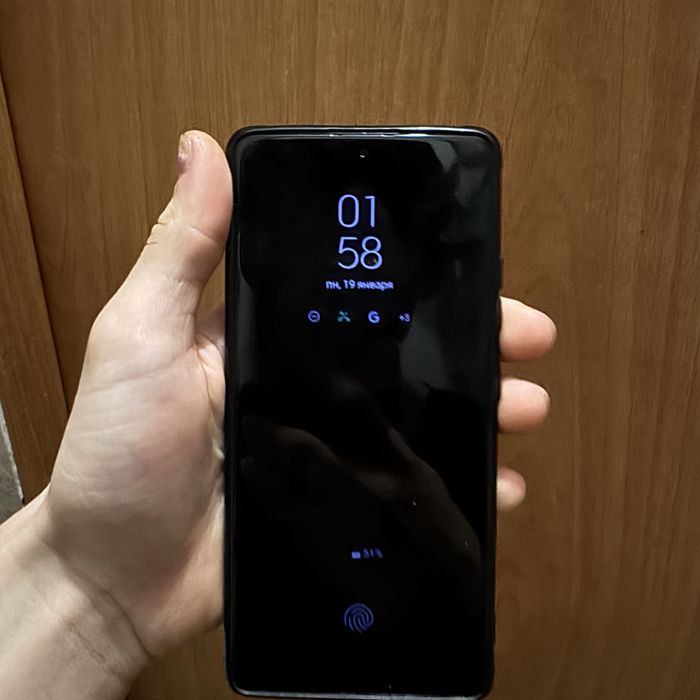 Продам Samsung s10 lite 6/128гб