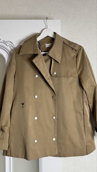 Бомбер и укороченный тренч