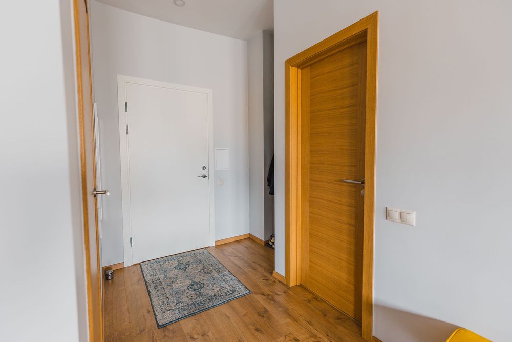 Двустаен апартамент в кв. Изток