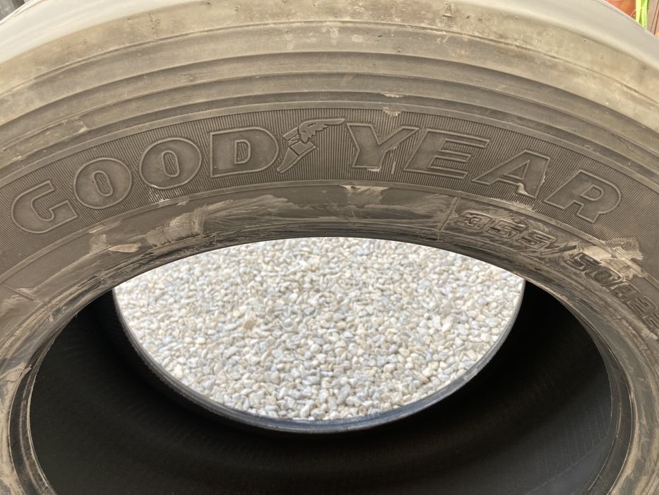 Гуми за камион 355-50-22.5