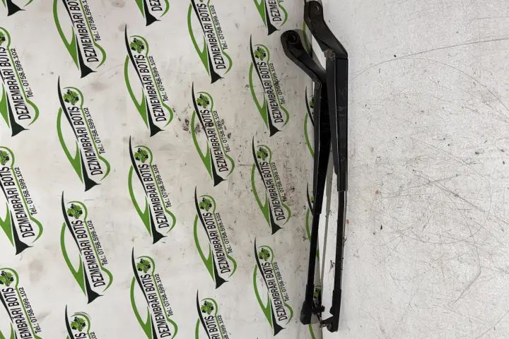 Brat stergator luneta Ford Galaxy 2001 1.9 TDi MT (115 hp)
