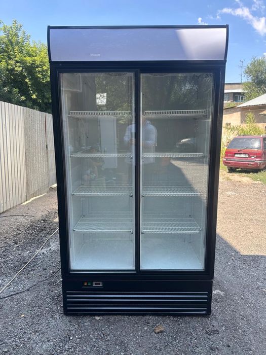 Витринный холодильник