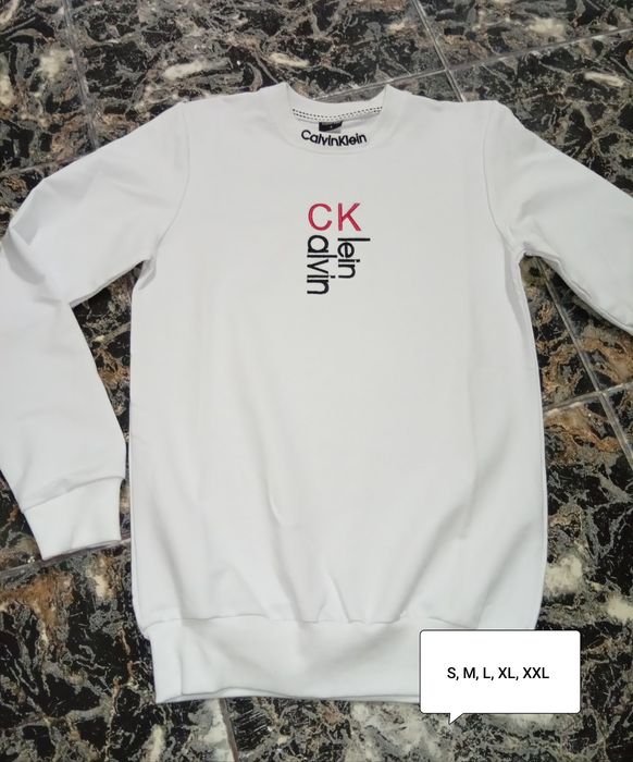 Bluze cu mânecă lungă, din bumbac cu țigla cusută.