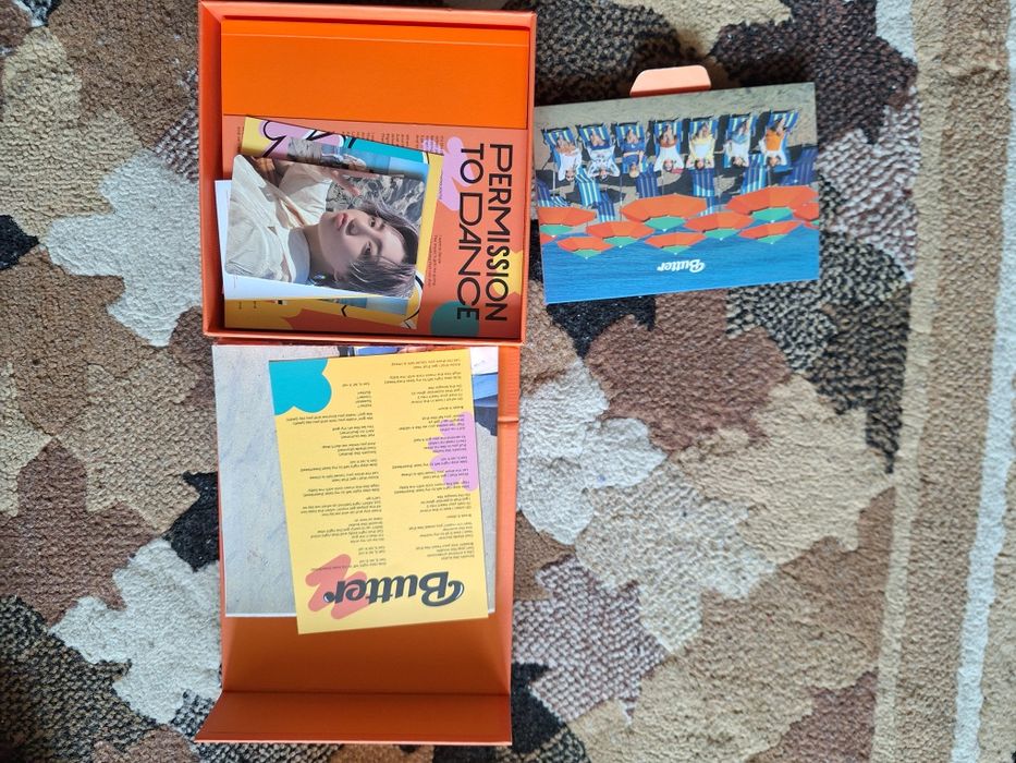 K-pop албуми (BTS, Enhypen, Tomorrow x Together)