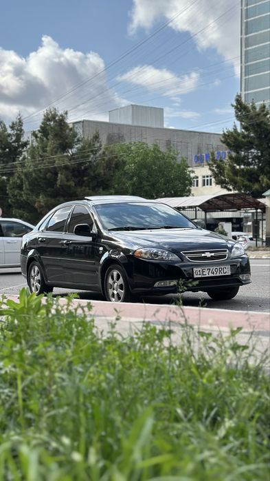 Lacetti gentra sotiladi