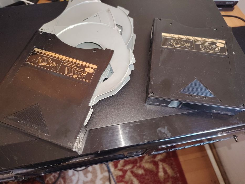 Deck Pioneer 12CD-Uri