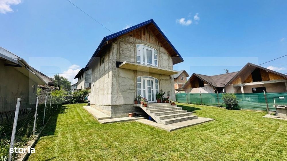 Casa de vanzare, cu 3 camere, moderna, zona Dumbrava
