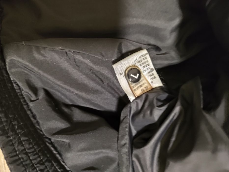 Пуховик женский .