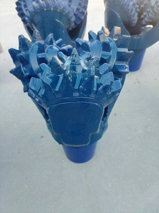 Sapa de foraj 250mm teren mediu-dur