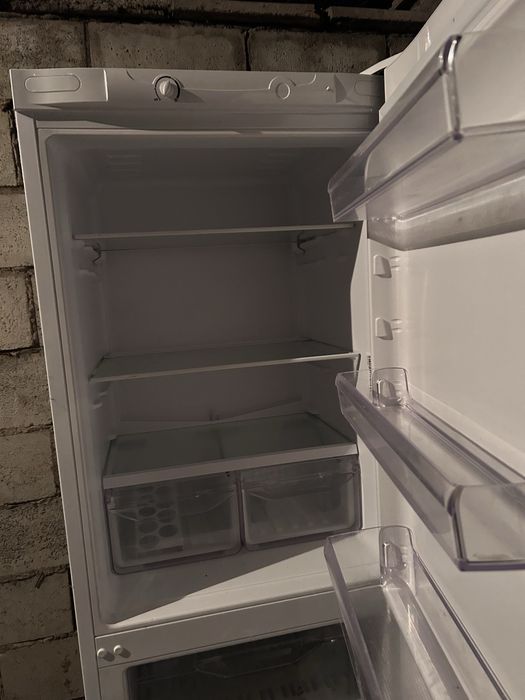 Продам холодильник новый