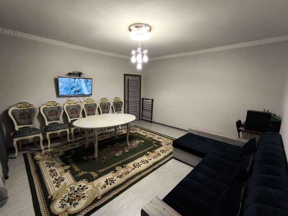 Продам Своя в центре метро ойбек