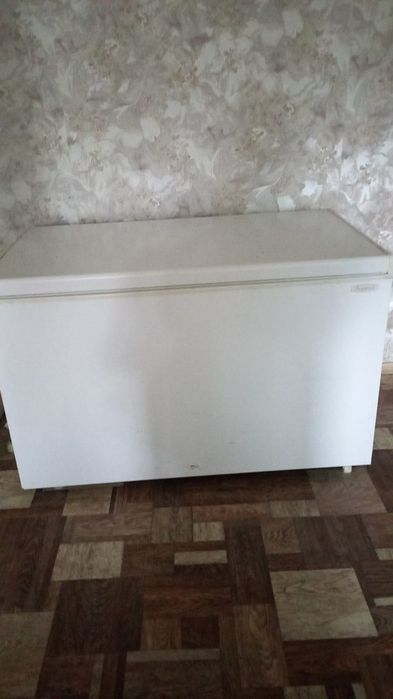 Продам морозильник