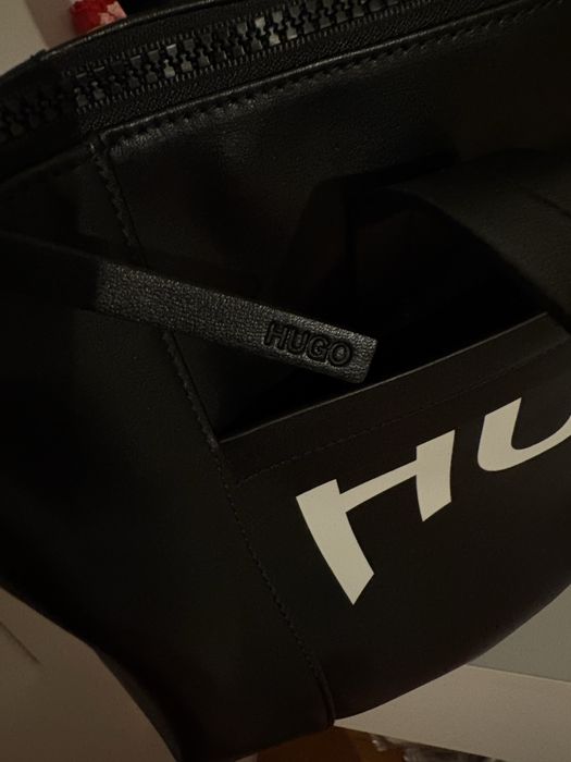 Чанта Hugo модел Eva