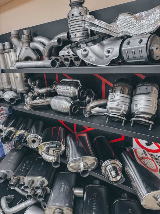 Магазин выхлопных систем/глушителя/насадки/катализаторы/гофры/стронгер