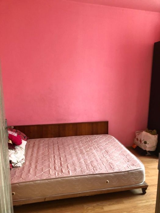 Vând apartament de 2 camere