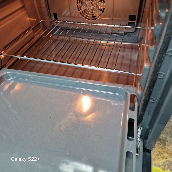 Фурна за вграждане SIEMENS Pyrolyse