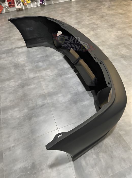 Бампер передний Subaru Outback BG/BD