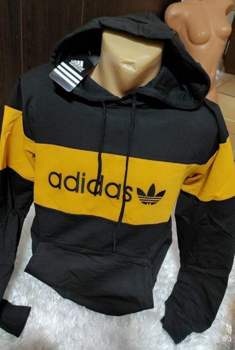 Bluze Bărbați diferite modele și mărimi