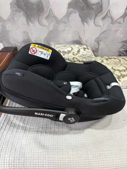 Детское кресло в машину