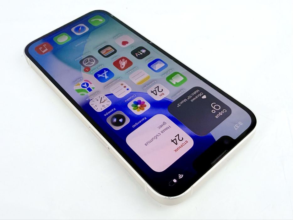 Apple iPhone 14 128GB Starlight Отличен!