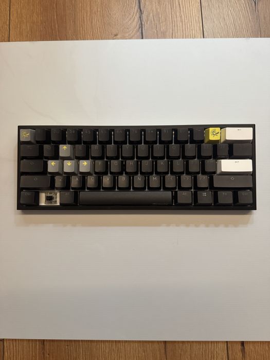 Ducky One 2 Mini Cherry MX Black RGB механична клавиатура
