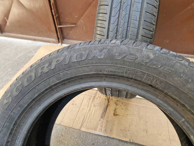 2 Pirelli R18 235/55
летни гуми
DOT4521
