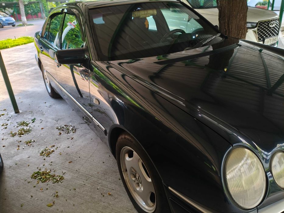 Mercedes-Benz E 200 1996 — 3
