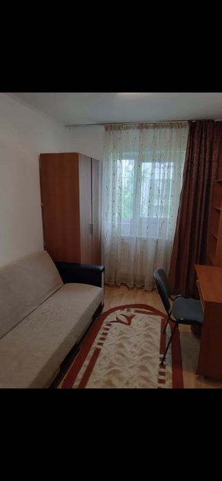 Inchiriez apartament