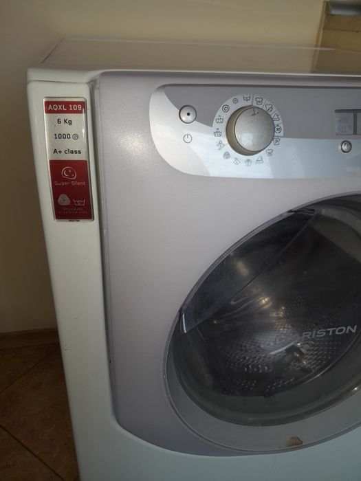 Пералня ARISTON AQXL 109 за части