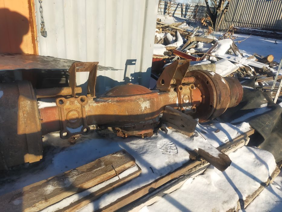 МАЗ мост задний, чулок,полуось,ступица